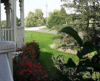 Broecheler Inn Cayuga Экстерьер фото
